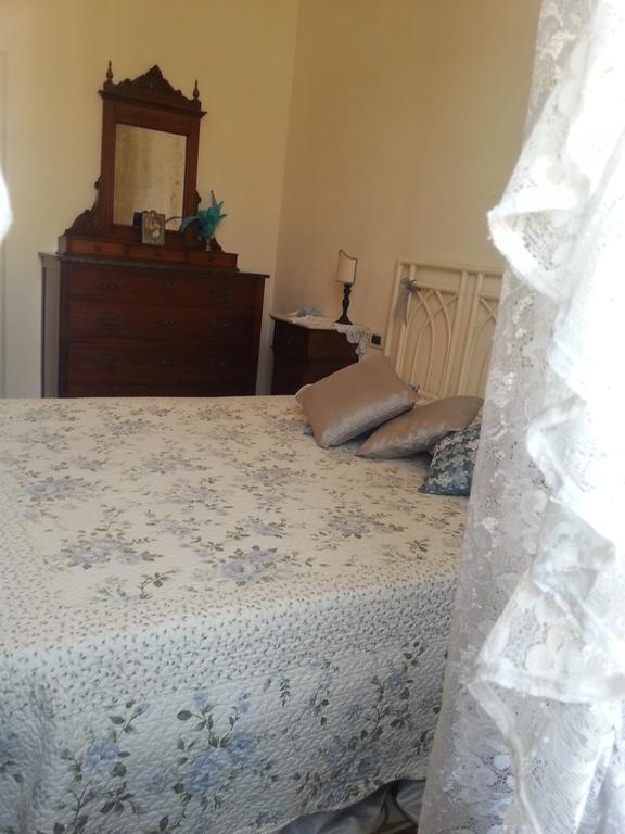 Casa Simonetti Bed and Breakfast Torre del Lago Puccini Værelse billede