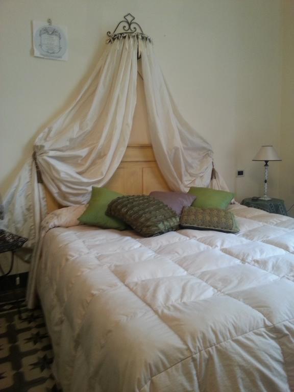 Casa Simonetti Bed and Breakfast Torre del Lago Puccini Værelse billede
